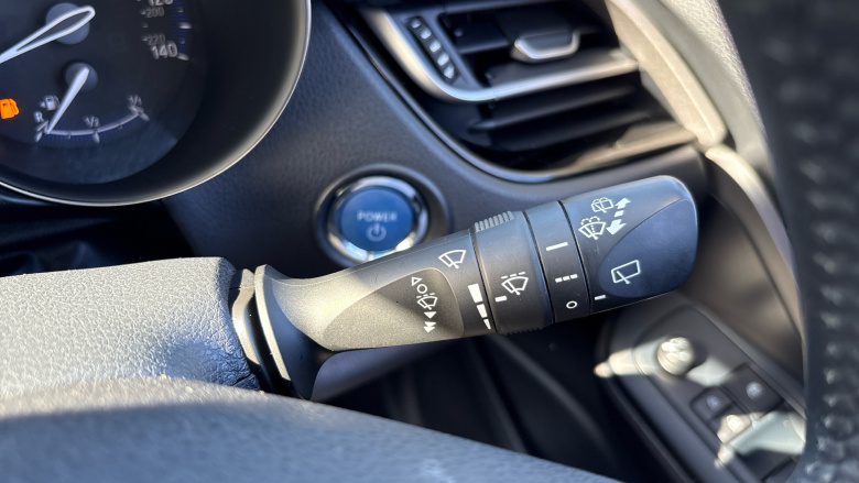 Toyota C-HR 1.8 Hybrid Icon 5dr CVT Hybrid Hatchback